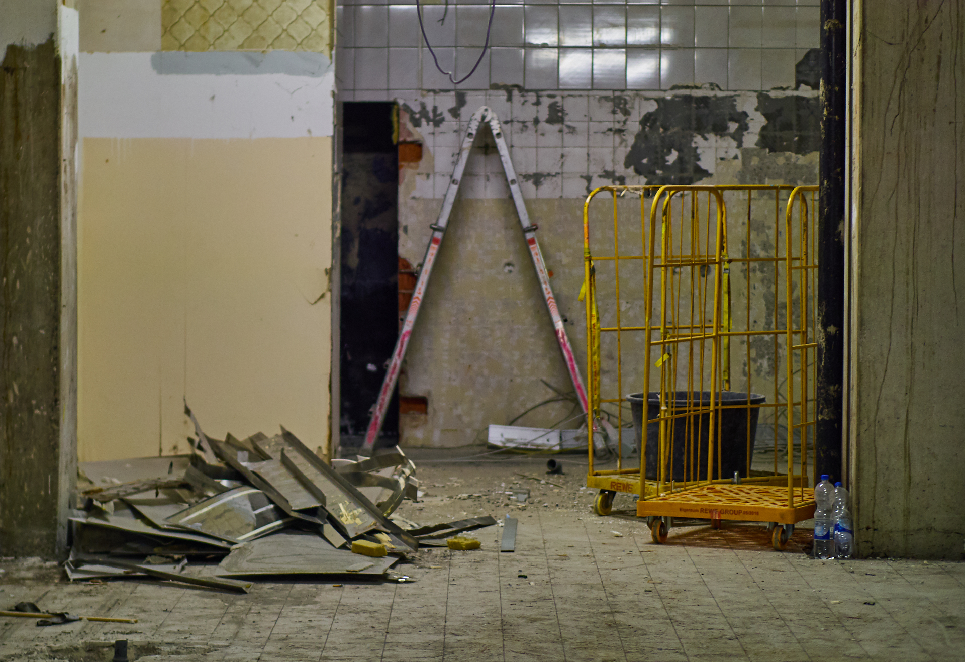 EDEKA, REWE, Sanierung, Marx-Zentrum EDEKA, REWE, Sanierung, Marx-Zentrum