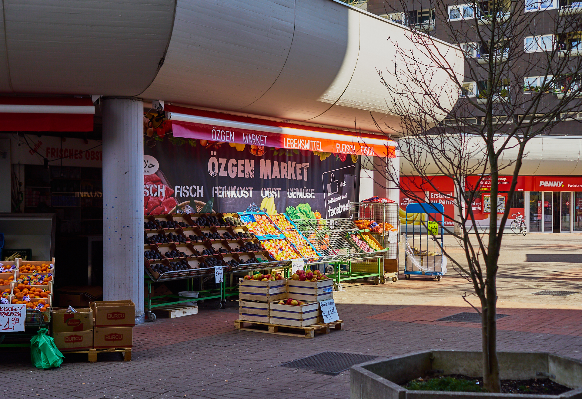Weitere Sanierungen im Marx-Zentrum Weitere Sanierungen im Marx-Zentrum