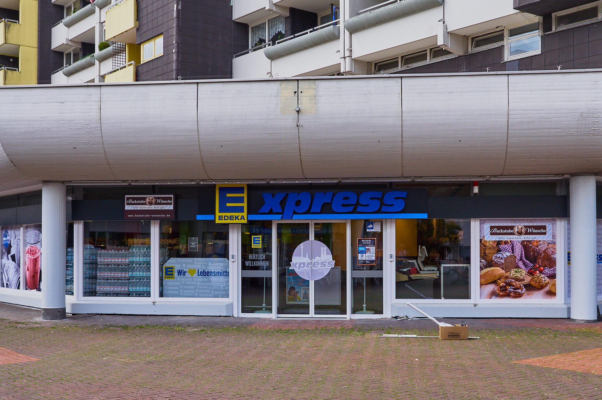 Marx-Zentrum, Peschelanger, EDEKA Sanierung, EDEKA express, Einkaufscenter Marx-Zentrum, Peschelanger, EDEKA Sanierung, EDEKA express, Einkaufscenter