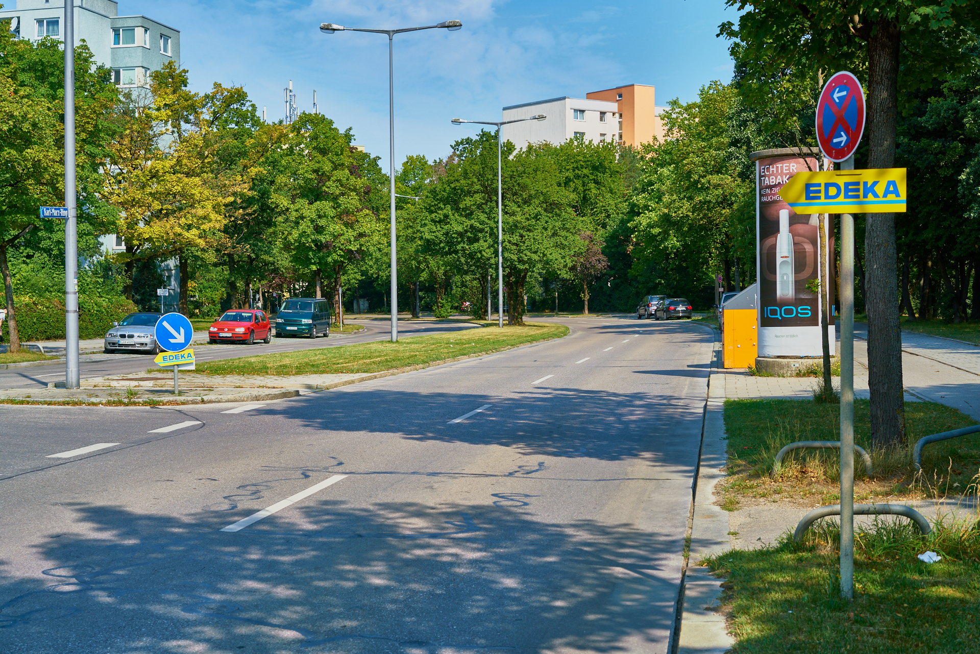 Neue Hinweisschilder für unser #EDEKA im #Marx-Zentrum Neue Hinweisschilder für unser #EDEKA im #Marx-Zentrum
